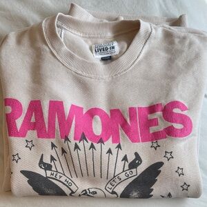 RAMONES “Lived-In” sweatshirt by AE